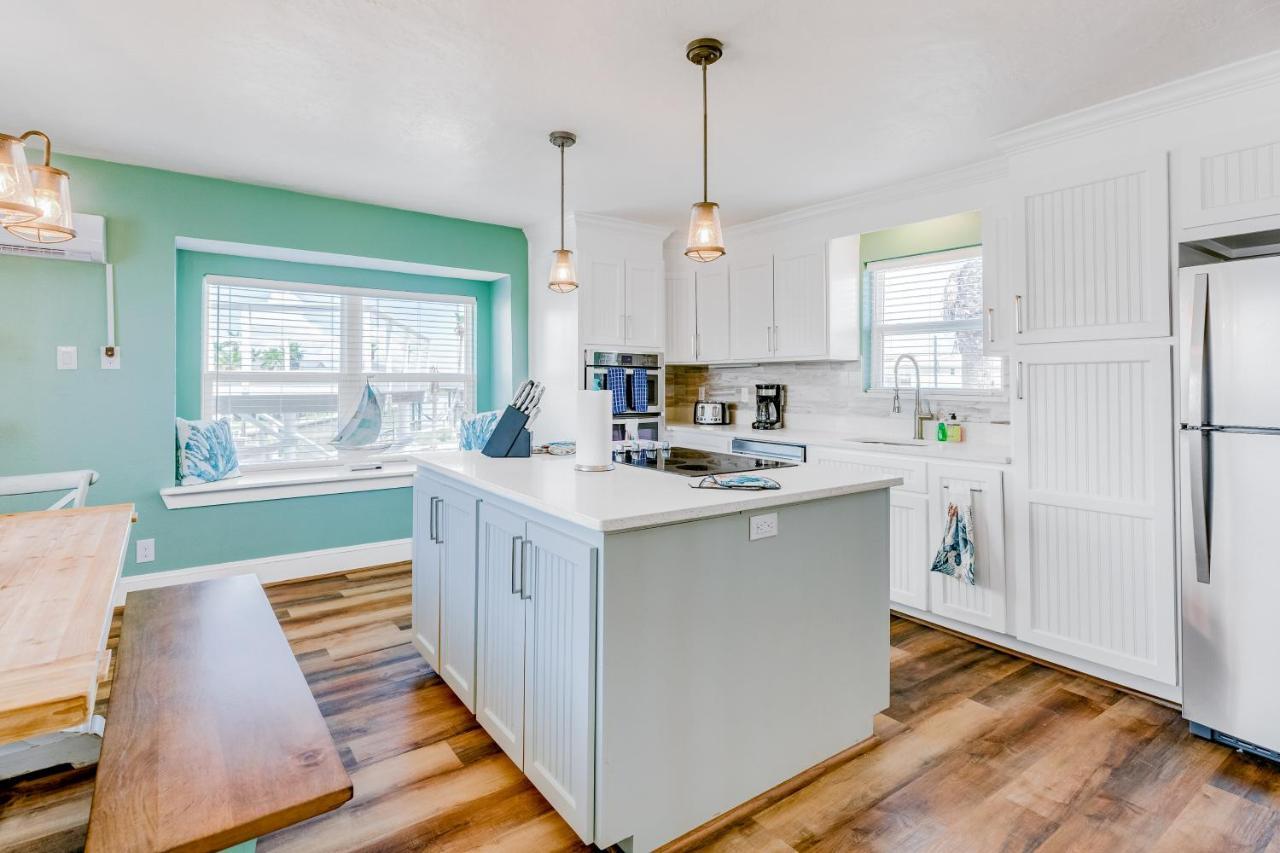 The Quirky Whale Villa Surfside Beach Buitenkant foto